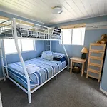 Near Yosemite Bass Lake Cabin With Hot Tub, Lake View, Pet Friendly