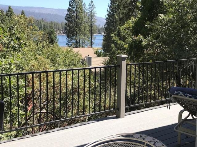 Near Yosemite Bass With Hot Tub, View, Pet Friendly * Bass Lake