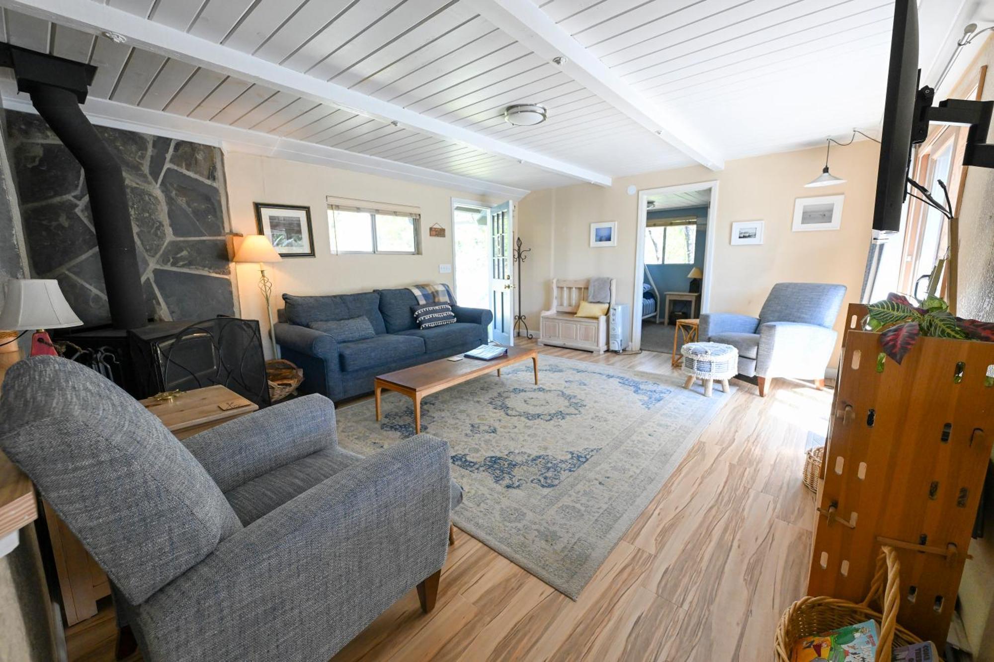 Near Yosemite Bass With Hot Tub, View, Pet Friendly *