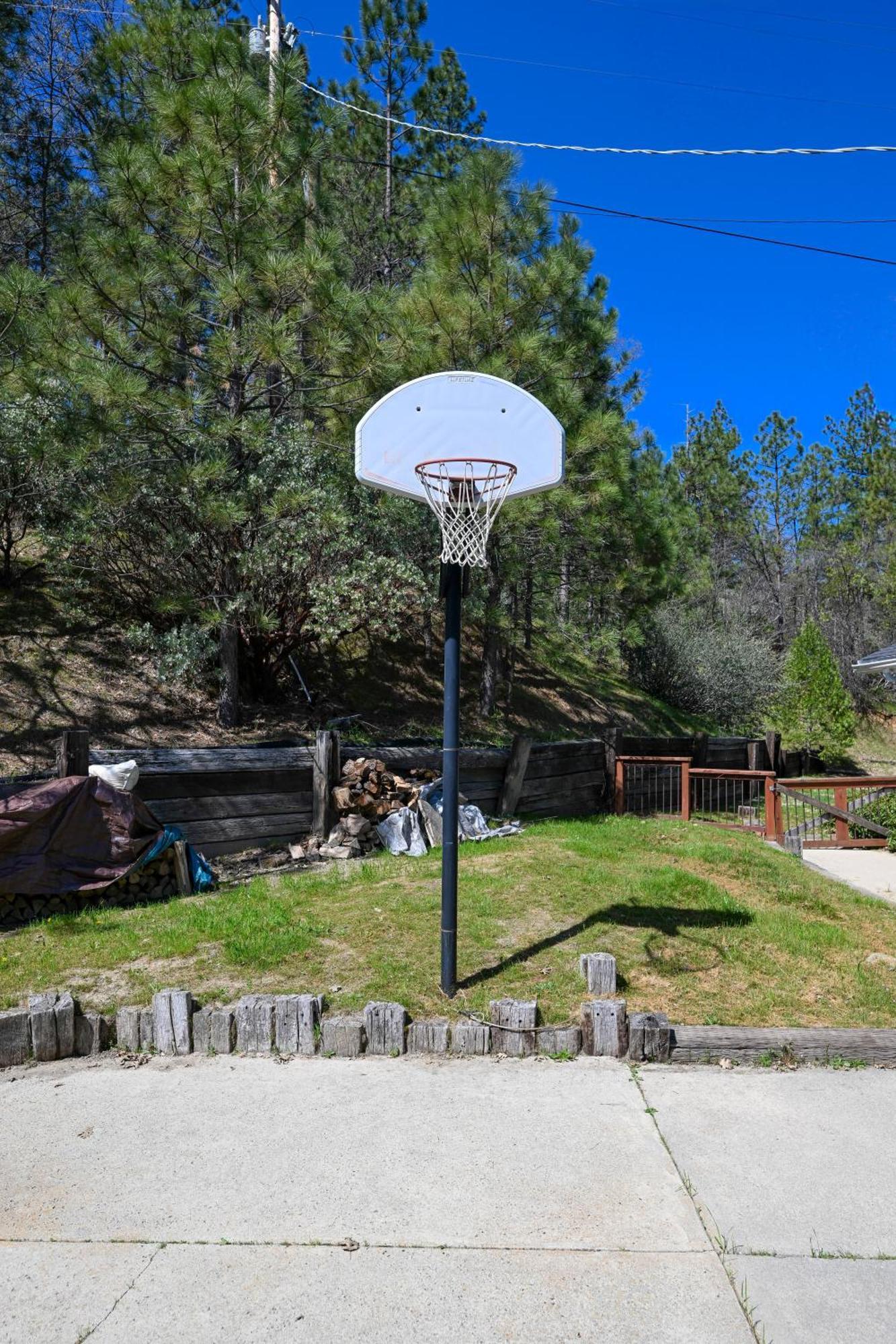 Near Yosemite Bass With Hot Tub, View, Pet Friendly *